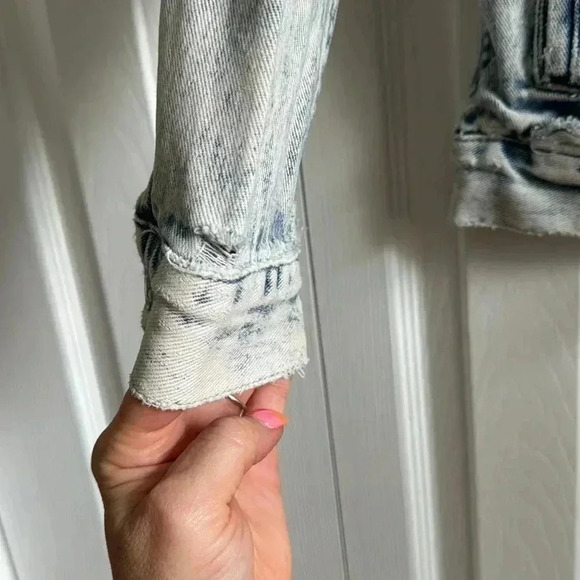 Pacsun Distressed Acid Wash Denim Jacket size XS - Picture 5 of 6